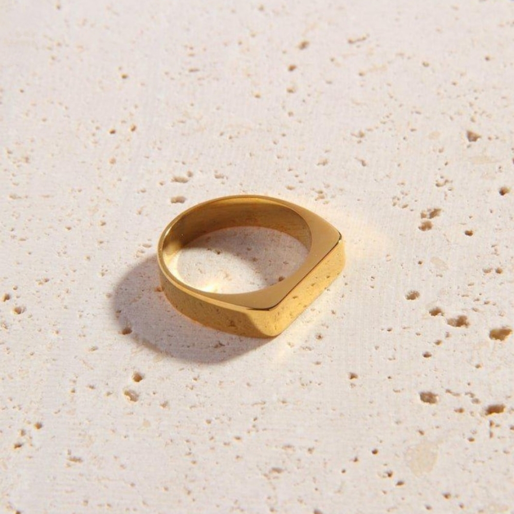 Cali Tiger 18k gold plated Nova Ring